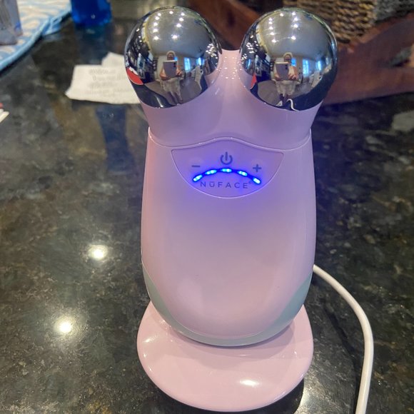 NuFace Other - NuFACE Trinity Facial Toning Device & Lip & Eye Enhancer Attachment